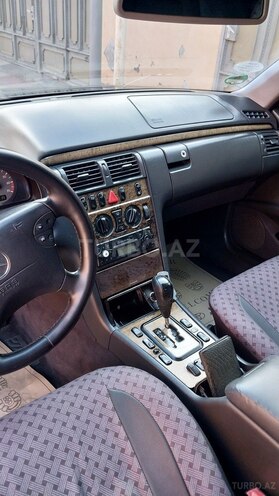 Mercedes E 240 2000, 427,000 km - 2.6 l - Bakı