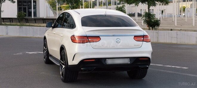 Mercedes  2015, 101,000 km - 3.0 л - Bakı
