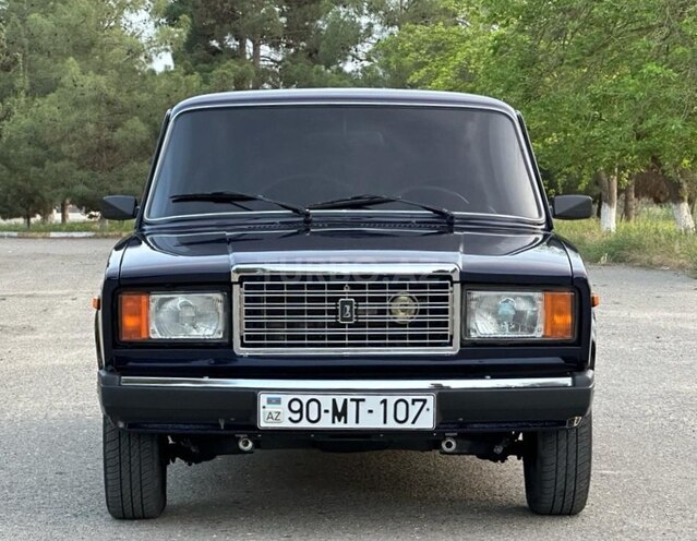LADA (VAZ) 2107 2011, 172,000 km - 1.6 l - Salyan