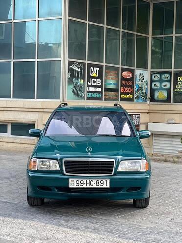 Mercedes C 220 1999, 852,600 km - 2.2 l - Sabirabad