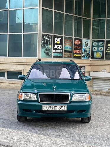 Mercedes C 220 1999, 852,600 km - 2.2 l - Sabirabad