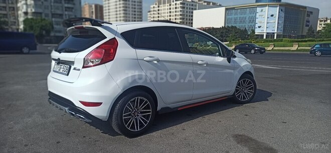 Ford Fiesta 2013, 259,000 km - 1.6 l - Bakı