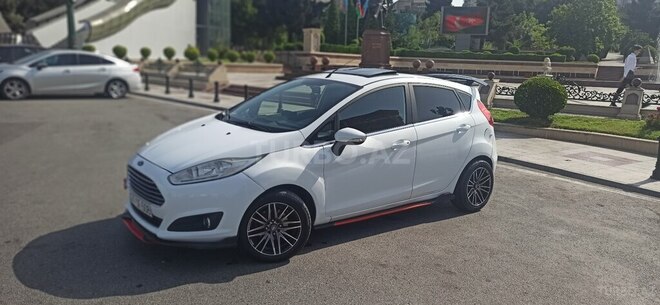 Ford Fiesta 2013, 259,000 km - 1.6 l - Bakı