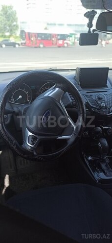 Ford Fiesta 2013, 259,000 km - 1.6 l - Bakı