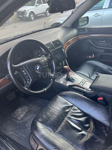 BMW 520 1999, 300,000 km - 2.0 l - Bakı