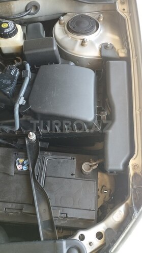 Toyota Corolla 2004, 321,415 km - 1.4 l - Bakı