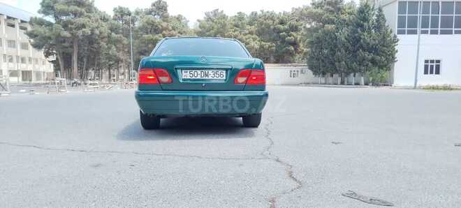 Mercedes E 230 1996, 295,000 km - 2.3 л - Sumqayıt