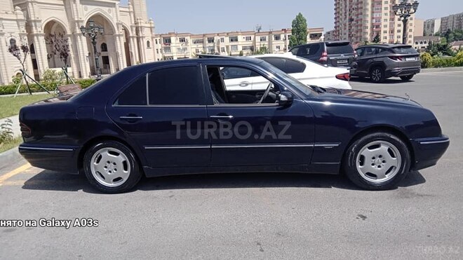 Mercedes E 240 2000, 298,304 km - 2.4 l - Bakı