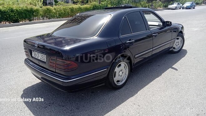 Mercedes E 240 2000, 298,304 km - 2.4 l - Bakı