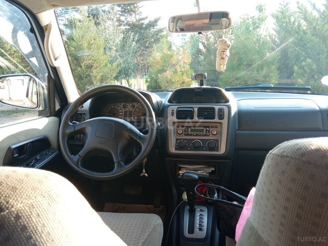 Mitsubishi Pajero io 2005, 167,570 km - 2.0 л - Sumqayıt