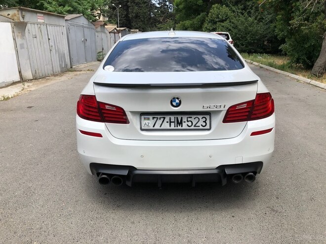 BMW 528 2016, 75,000 km - 2.0 л - Bakı