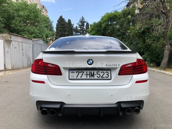 BMW 528 2016, 75,000 km - 2.0 л - Bakı