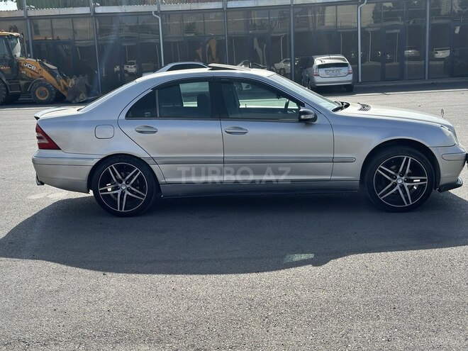 Mercedes C 240 2001, 183,000 km - 2.4 l - Bakı