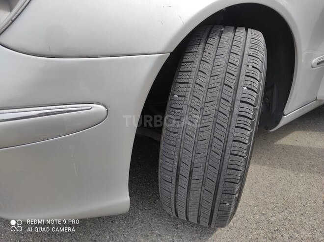 Mercedes E 240 2002, 180,000 km - 2.4 l - Mingəçevir