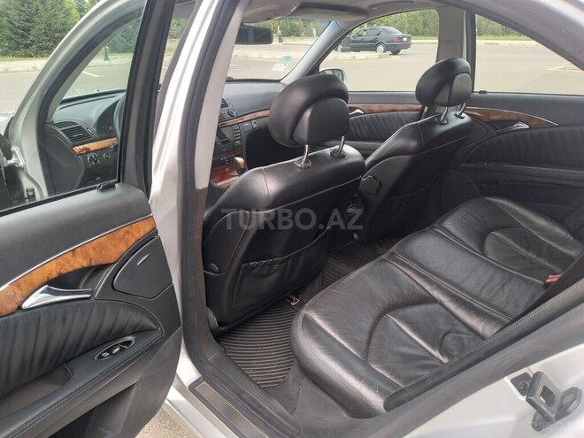 Mercedes E 240 2002, 180,000 km - 2.4 l - Mingəçevir