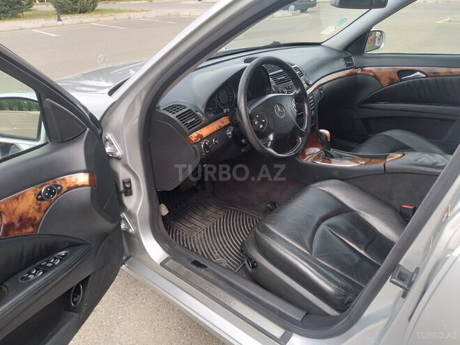 Mercedes E 240 2002, 180,000 km - 2.4 l - Mingəçevir