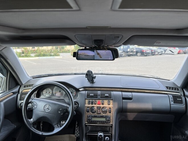 Mercedes E 200 2000, 317,000 km - 2.0 l - Sumqayıt