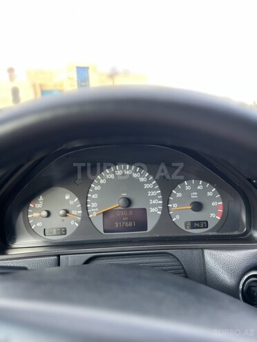 Mercedes E 200 2000, 317,000 km - 2.0 l - Sumqayıt
