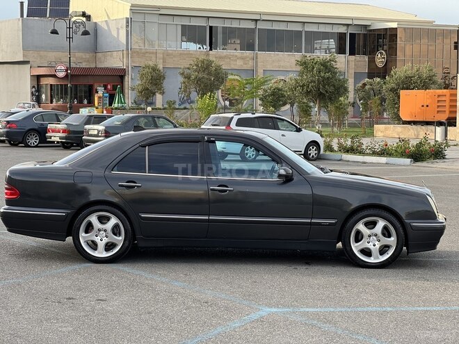 Mercedes E 200 2000, 317,000 km - 2.0 l - Sumqayıt