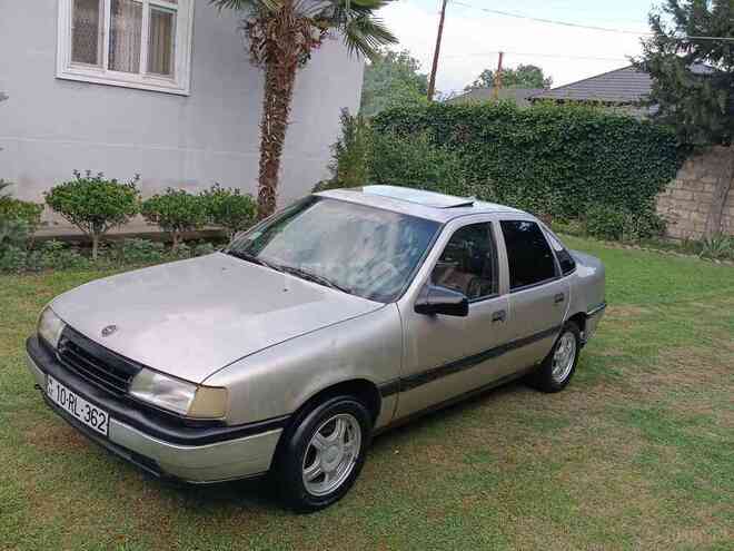 Opel Vectra 1992, 390,000 km - 1.8 l - Zaqatala