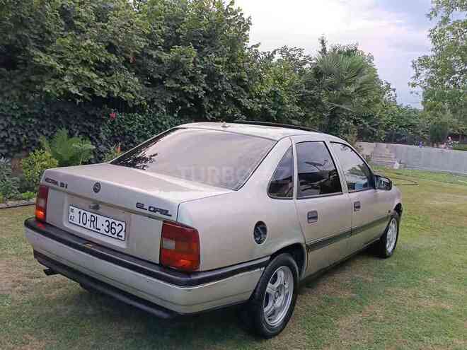 Opel Vectra 1992, 390,000 km - 1.8 l - Zaqatala