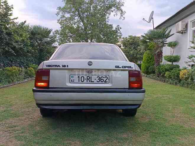 Opel Vectra 1992, 390,000 km - 1.8 l - Zaqatala