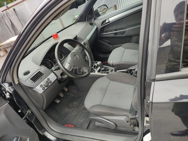 Opel Astra 2005, 323,000 km - 1.3 л - Oğuz