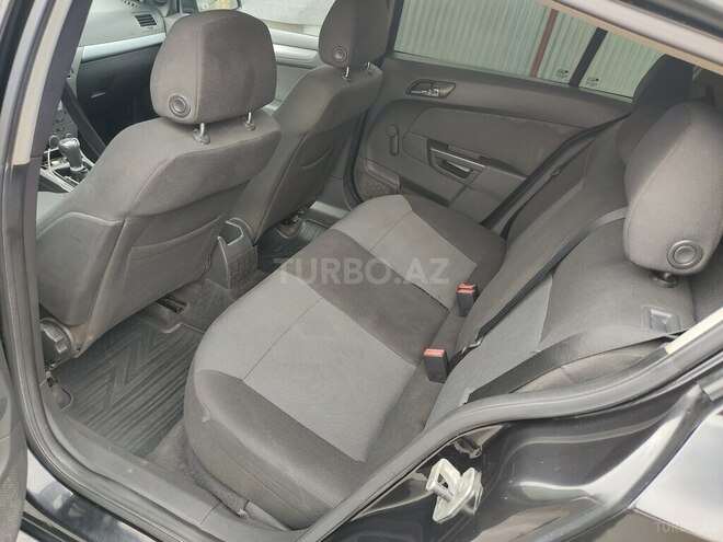 Opel Astra 2005, 323,000 km - 1.3 л - Oğuz