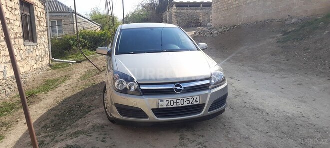 Opel Astra 2006, 170,000 km - 1.4 l - Gəncə