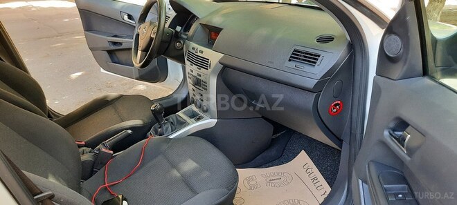 Opel Astra 2009, 145,000 km - 1.3 l - Bakı