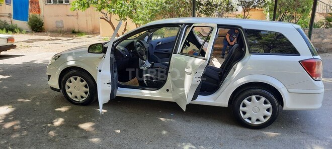 Opel Astra 2009, 145,000 km - 1.3 l - Bakı