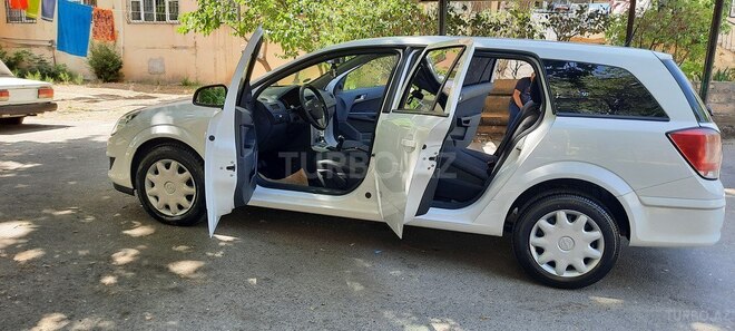 Opel Astra 2009, 145,000 km - 1.3 l - Bakı