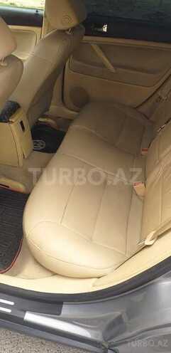 Volkswagen Passat 2001, 300,000 km - 1.8 l - Beyləqan