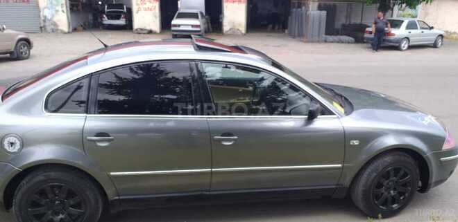 Volkswagen Passat 2001, 300,000 km - 1.8 l - Beyləqan