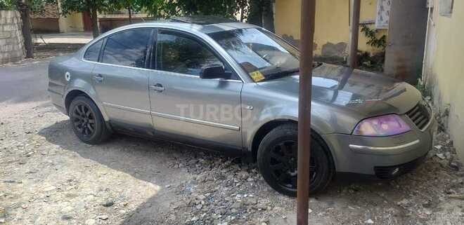 Volkswagen Passat 2001, 300,000 km - 1.8 l - Beyləqan