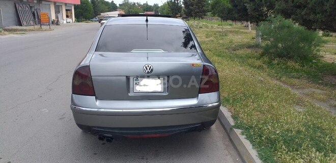 Volkswagen Passat 2001, 300,000 km - 1.8 l - Beyləqan