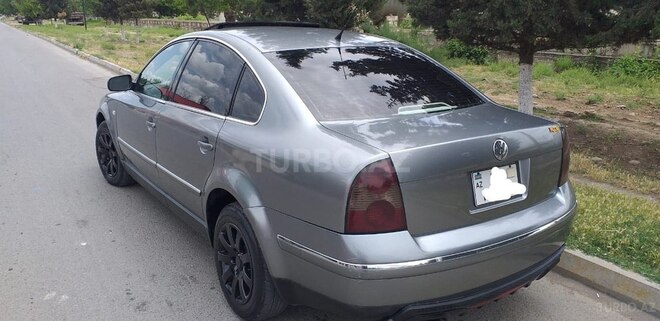 Volkswagen Passat 2001, 300,000 km - 1.8 l - Beyləqan