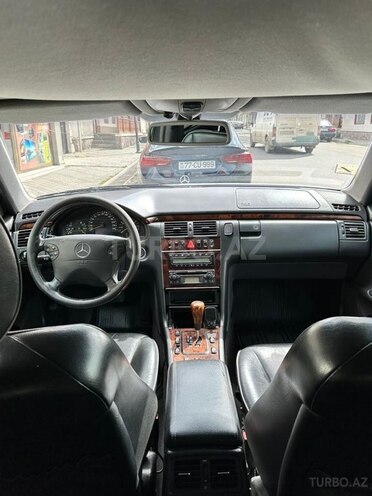 Mercedes E 240 2000, 287,000 km - 2.4 l - Şəmkir
