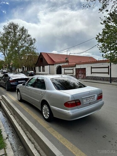 Mercedes E 240 2000, 287,000 km - 2.4 l - Şəmkir