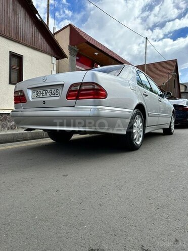 Mercedes E 240 2000, 287,000 km - 2.4 l - Şəmkir