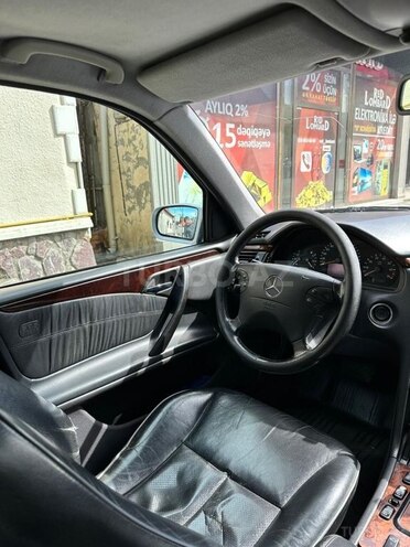 Mercedes E 240 2000, 287,000 km - 2.4 l - Şəmkir