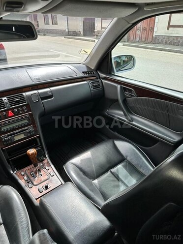 Mercedes E 240 2000, 287,000 km - 2.4 l - Şəmkir