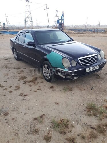Mercedes E 270 2000, 356,412 km - 2.7 л - Bakı