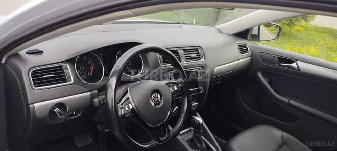 Volkswagen Jetta 2017, 105,400 km - 1.4 л - Bakı