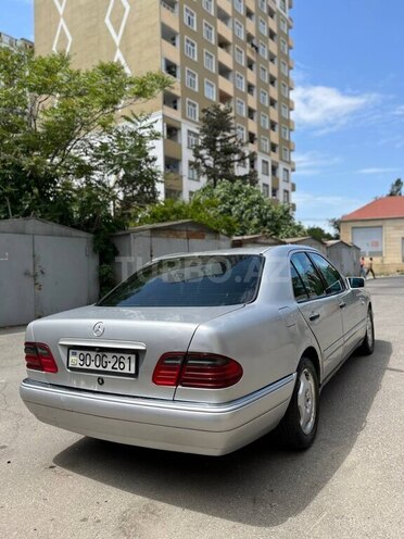Mercedes E 200 1996, 438,000 km - 2.0 л - Bakı