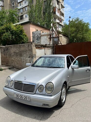 Mercedes E 200 1996, 438,000 km - 2.0 л - Bakı