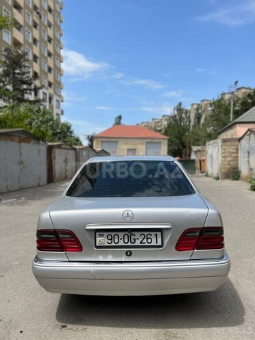 Mercedes E 200 1996, 438,000 km - 2.0 л - Bakı
