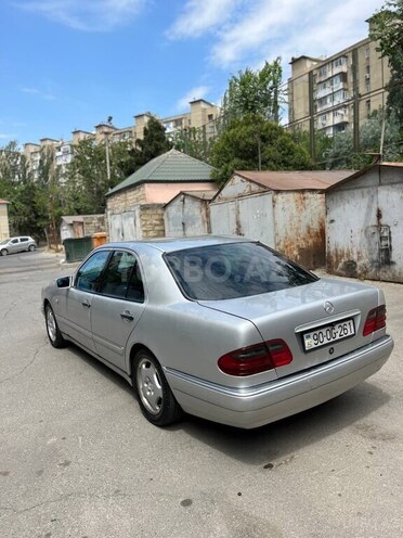 Mercedes E 200 1996, 438,000 km - 2.0 л - Bakı
