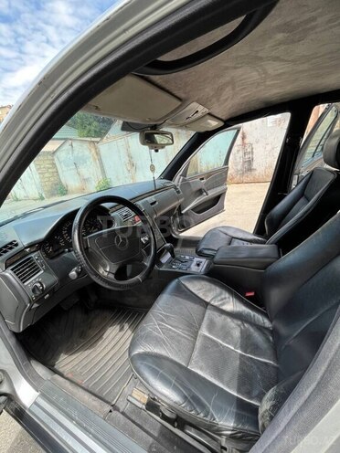 Mercedes E 200 1996, 438,000 km - 2.0 л - Bakı