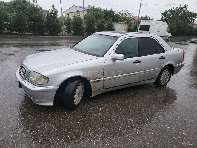 Mercedes C 230 1997, 290,000 km - 2.3 l - Quba